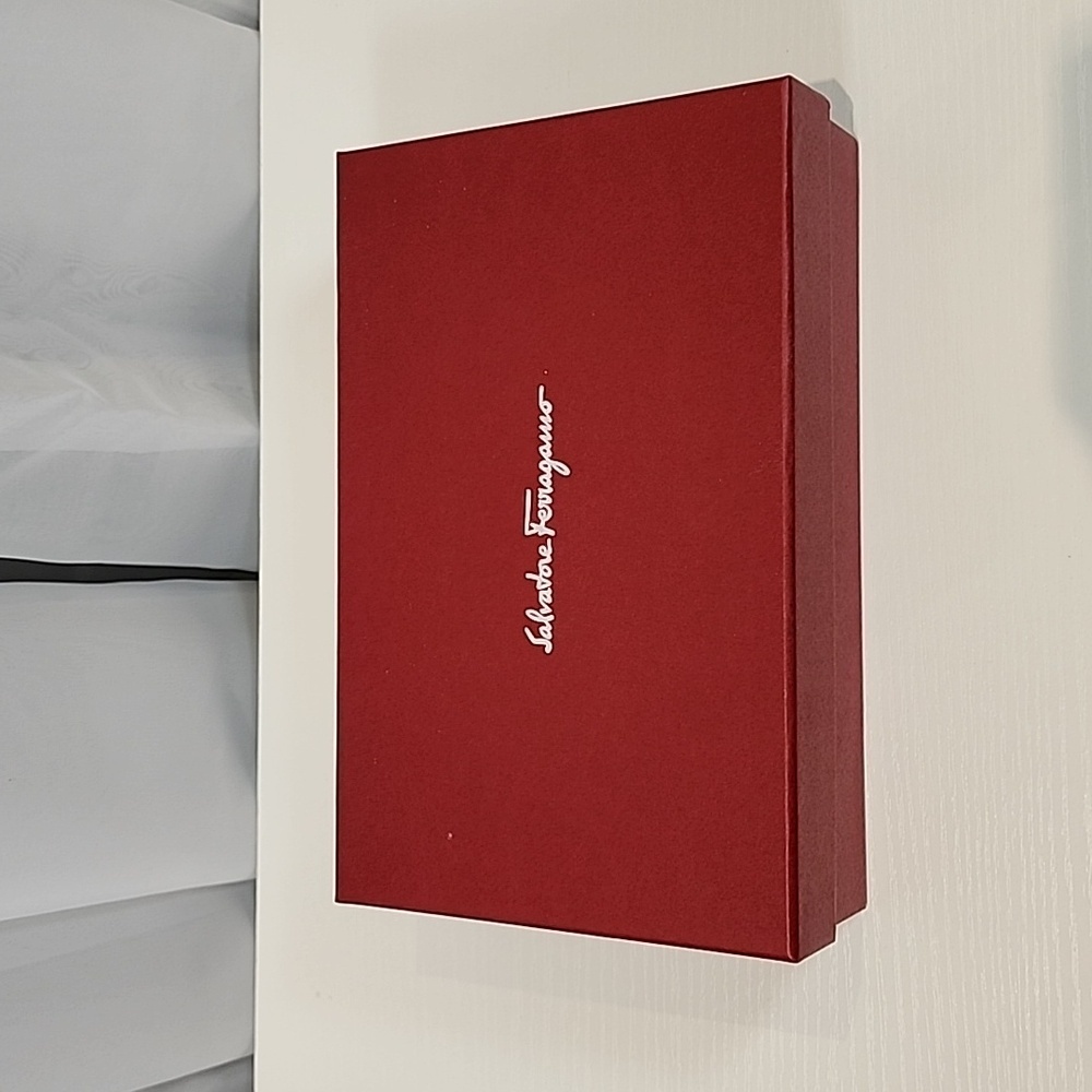 Salvatore Ferragamo Wallet With Box - Picture 15 of 16